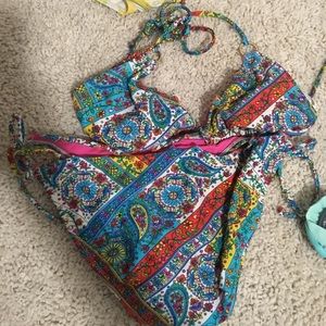 Colorful suit with gold detail